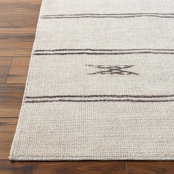 Surya Emory Emo-2310 2'4 X 3'9 Machine Woven Rug