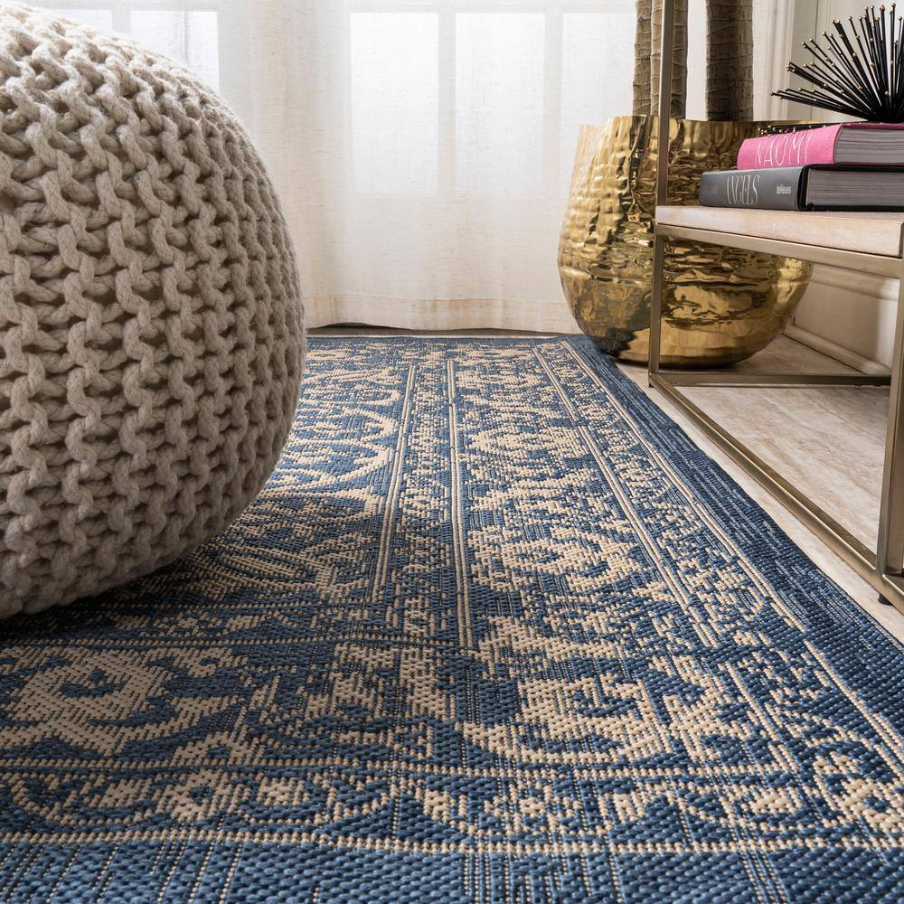 Mediterranean Dream Blue & Ivory Synthetic Medallion Rug