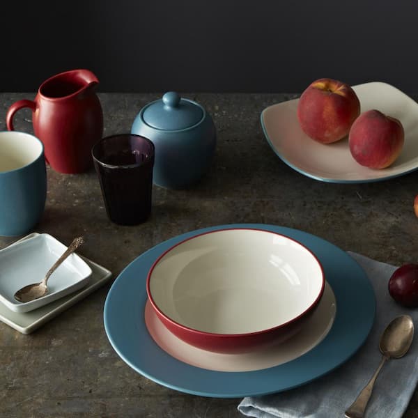 Colorwave Turquoise 9 in., 35 fl.oz (Turquoise) Stoneware Coupe Pasta Bowls, (Set of 4)
