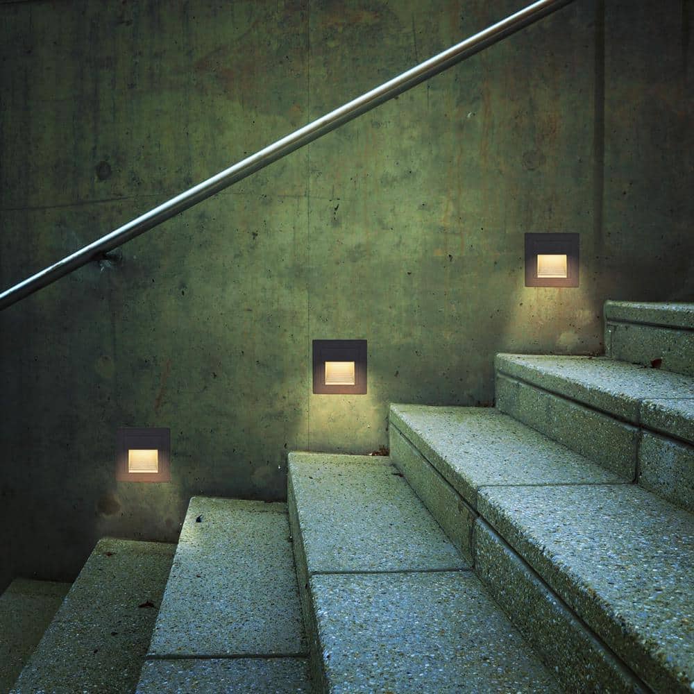 Matte Black Aluminum LED Outdoor Step Light