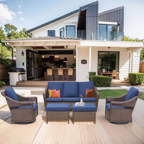 5-Piece Wicker Patio Conversation Set with Blue Cushions