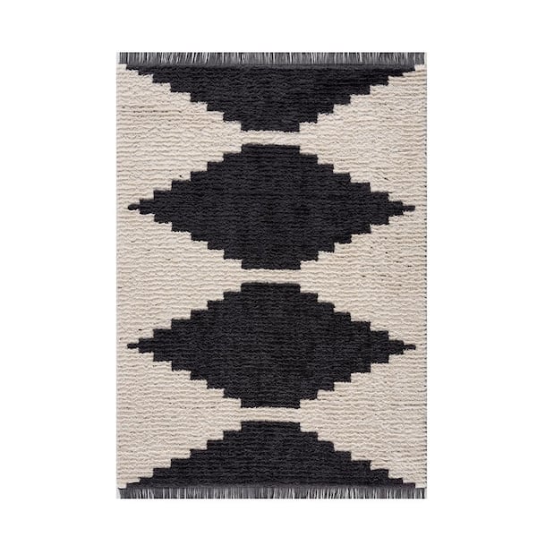 Madison Park Renae Black/Ivory 6 ft. x 9 ft. Modern Polyester Area Rug