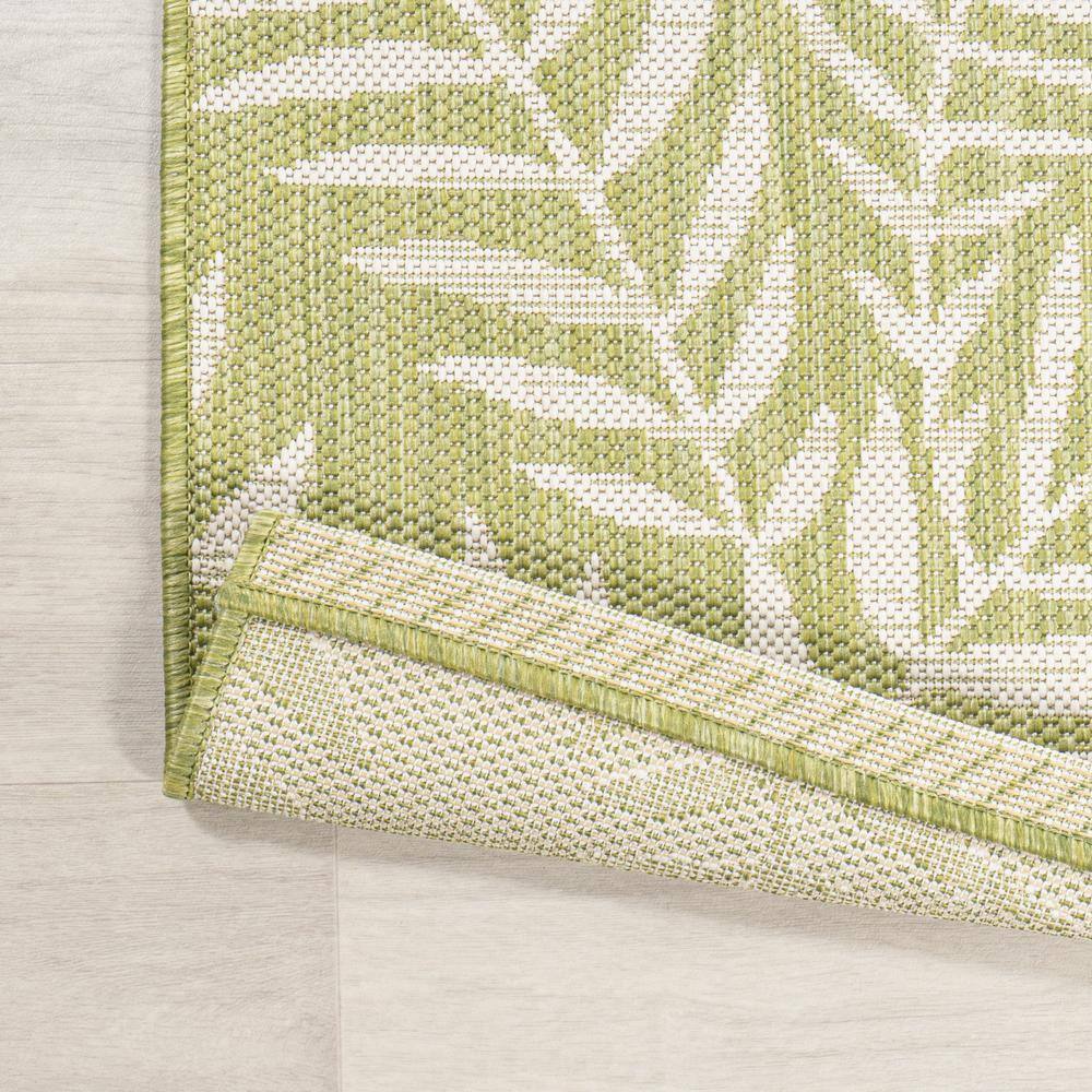 Nevis Palm Frond Green and Cream 5' Square Synthetic Rug