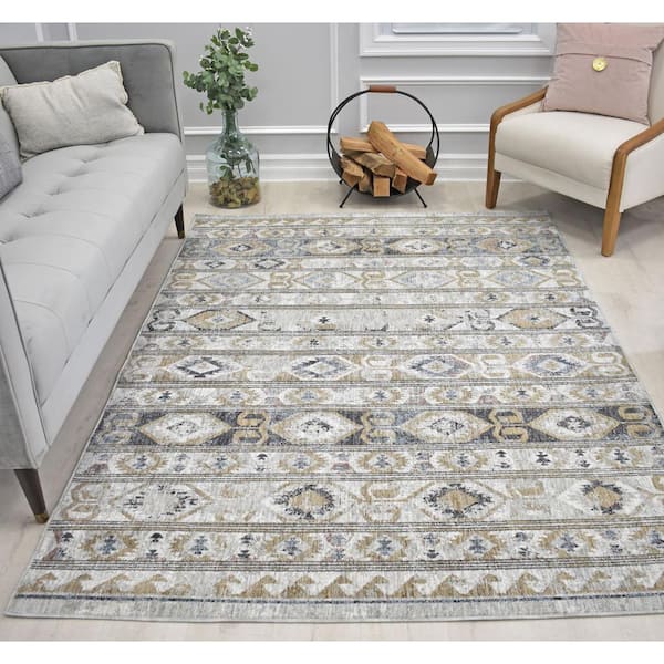 Celestia River Silt 5'3"x7'0" Tribal Gray Area Rug