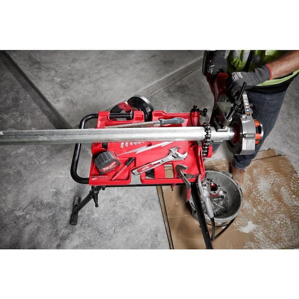 Milwaukee 6 in. Stainless Steel Pipe Jaw Leveling Tripod Chain