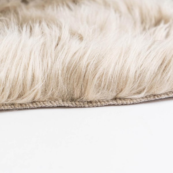 Serene Silky Faux Fur Fluffy Shag Rug Light Brown 3' x 5'