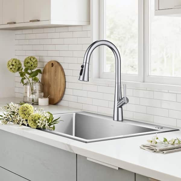 Odelia 4-FunctionSingle HandlePull Down Kitchen FaucetwithCleanSweep Blade Spray in Chrome