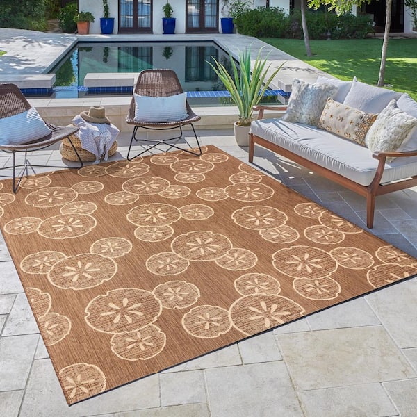 Mickey Mouse Sand Dollar Havana/Sand 5 ft. x 7 ft. Abstract Indoor/Outdoor Area Rug