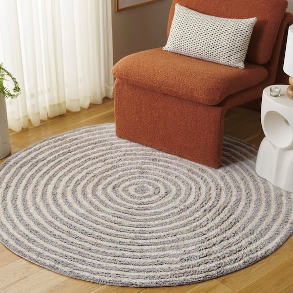 Easy Care 3 ft. x 3 ft. Gray Machine Washable High-Low Swirl Solid Round Area Rug