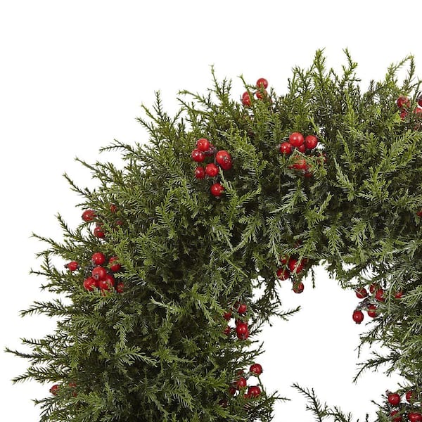 20in. Cedar Berry Artificial Wreath
