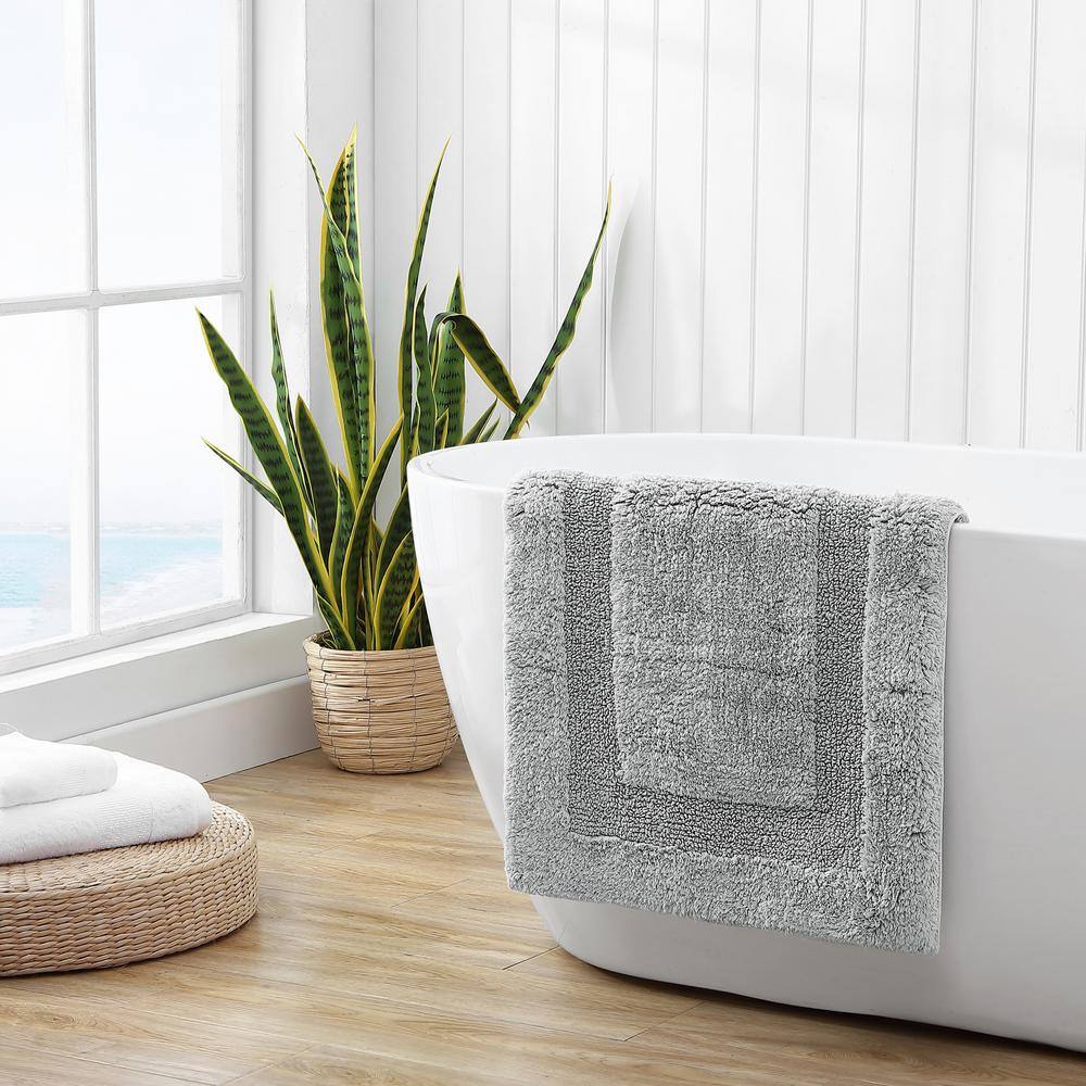Gray Cotton Reversible Bath Rug with Tufted Design