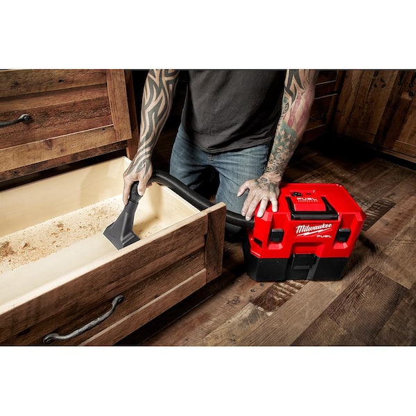 Milwaukee M12 FUEL 12-Volt Lithium-Ion Cordless 1.6 Gal. Wet/Dry