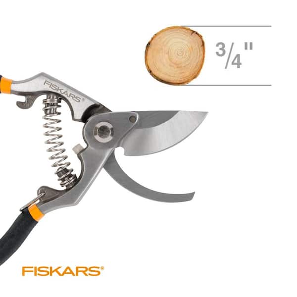 Fiskars® 3-Piece Pruning Set at Menards®