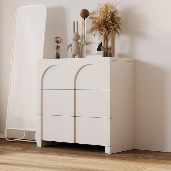 https://images.thdstatic.com/productImages/58a87df0-9798-4b03-b7bb-e08f44fd606e/svn/high-gloss-white-harper-bright-designs-chest-of-drawers-yjh028aak-64_600.jpg