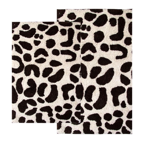 Chesapeake Merchandising 21 in. x 34 in. and 24 in. x 40 in. 2-Piece Leopard Bath Rug Set in Chocolate and Ivory
