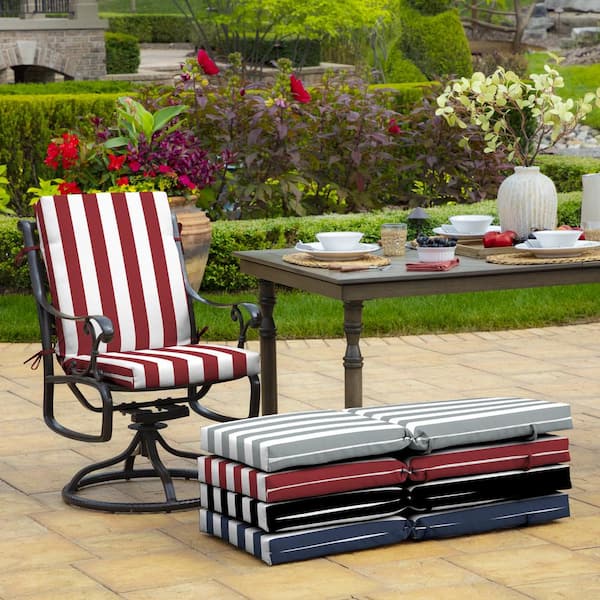 https://images.thdstatic.com/productImages/58d83240-a108-47fc-9861-2f54072023ee/svn/arden-selections-outdoor-dining-chair-cushions-zm03173b-d9z2-1d_600.jpg