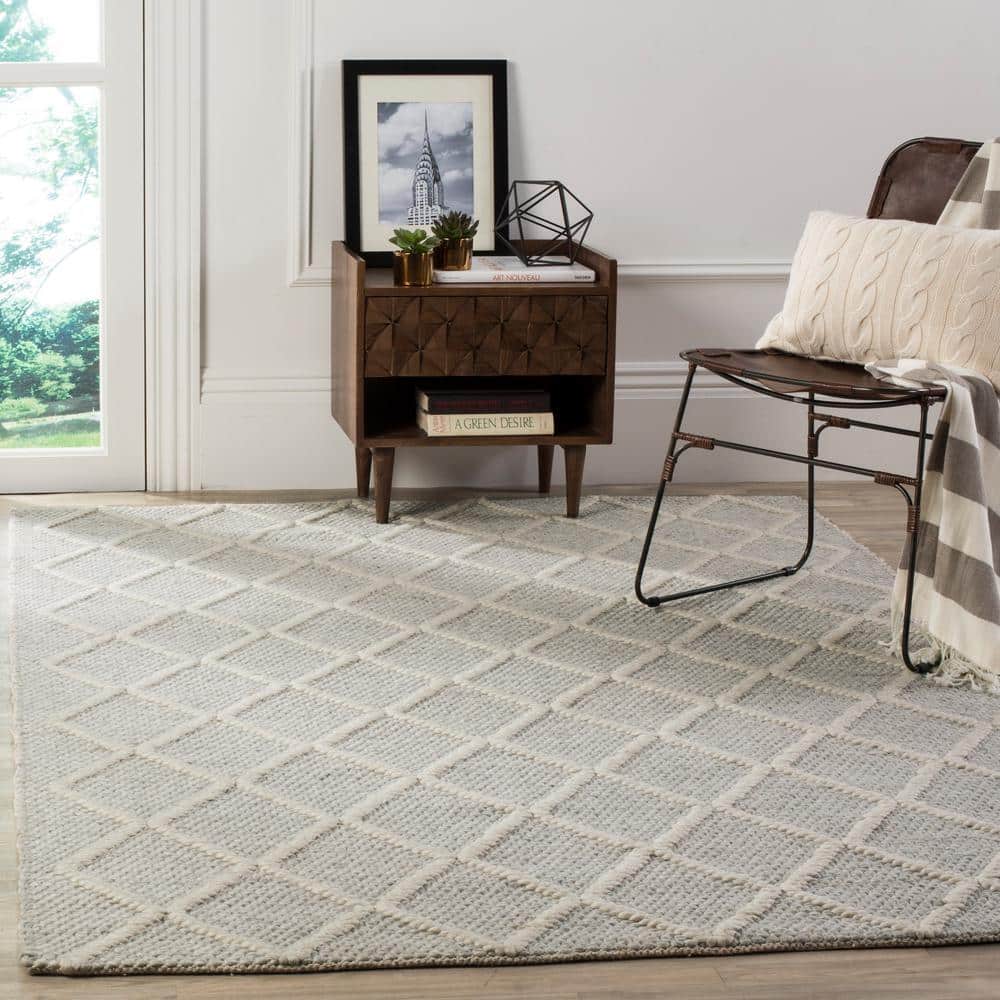 Natura 4 ft. x 4 ft. Silver/Ivory Zig-Zag Geometric Square Area Rug price history on PriceWatchPro