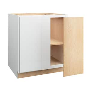 Hargrove 30 in. W x 24 in. D x 34.5 in. H Assembled Plywood Base Blind Corner Kitchen Cabinet in Vesper White Soft Close