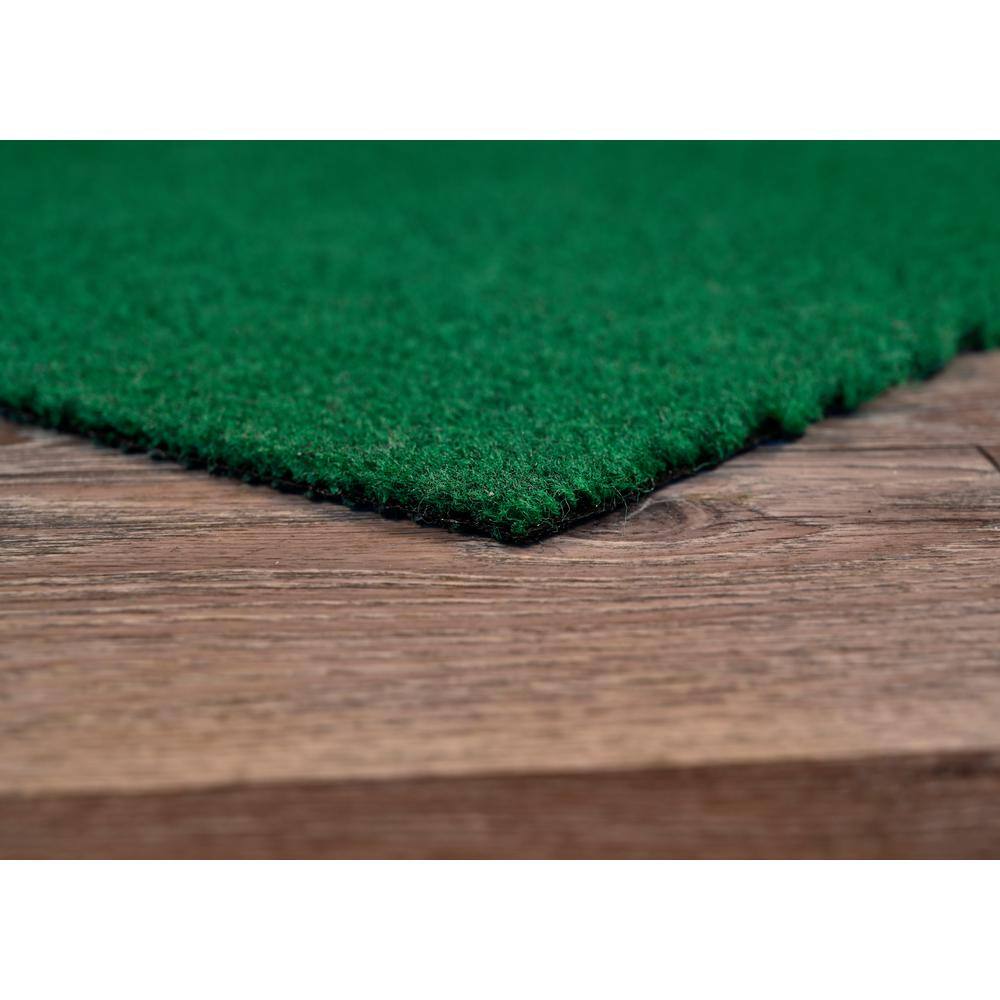 Soft Green 6' x 9' Washable Synthetic Area Rug