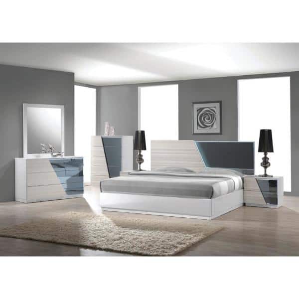 https://images.thdstatic.com/productImages/5906d9a9-4827-4dc1-9dc8-c48965002a79/svn/white-gray-bedroom-sets-mancwck5-31_600.jpg