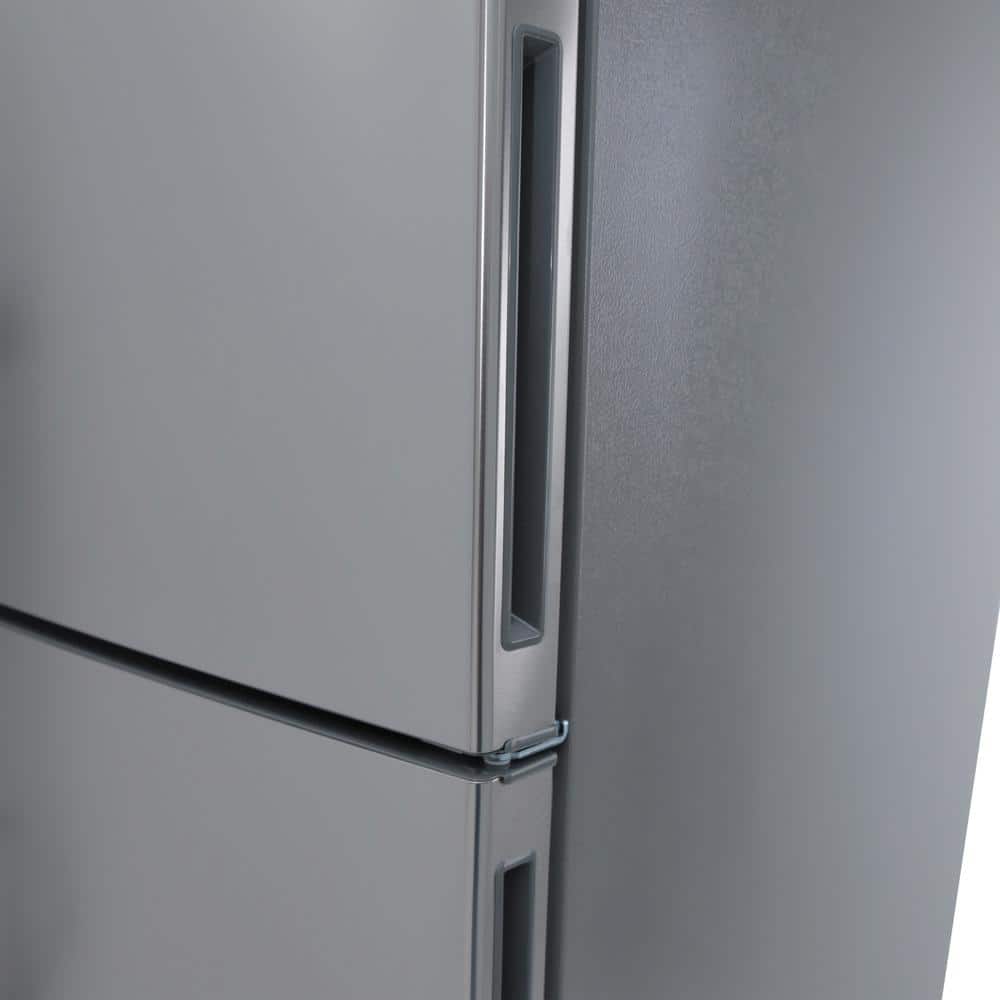 Avanti 18 Cu. Ft. Stainless Steel Top Freezer Refrigerator with Ice Maker