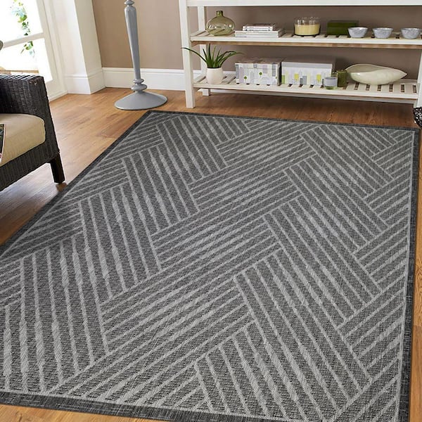 Maryland 6 ft. X 8 ft. Fossil Gray Geometric Area Rug