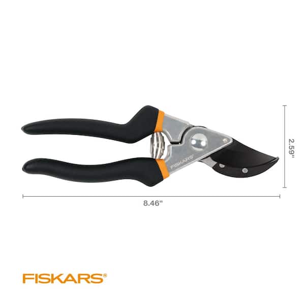 https://images.thdstatic.com/productImages/5920185e-37fc-49f0-80a9-ac593352cd23/svn/fiskars-pruning-shears-396881-1003-4f_600.jpg