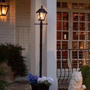 Baytown Bulb Black Outdoor Solar Integrated Warm-White LED Lamp Post with Planter and Inground Auger Base for Landscape