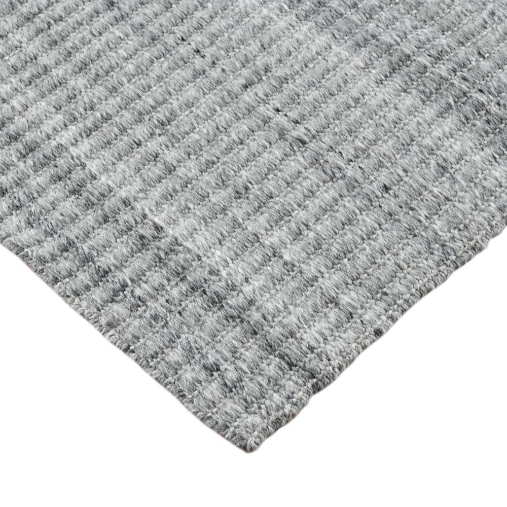 Gray Geometric Hand-Woven Outdoor Rectangular Rug 4' x 6'