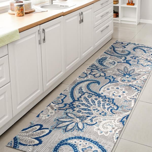 JONATHAN Y Gordes Paisley High-Low Light Gray/Blue 2 ft. x 10 ft. Indoor/Outdoor Runner Rug