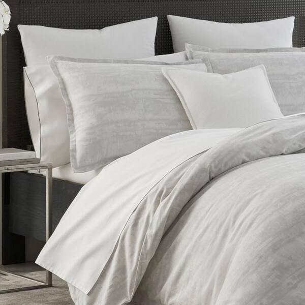 white cotton throw pillows