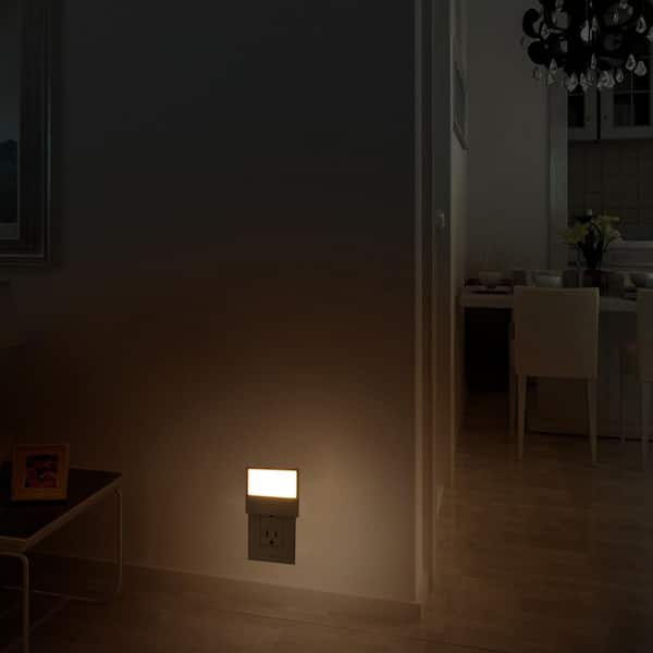 1-10 Packs Plug-in Auto Sensor Control LED Night Light Lamp for Bedroom Hallway 