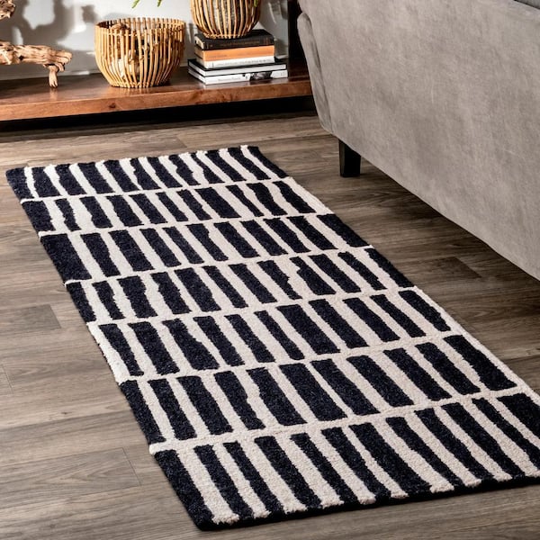 Lemuel Geometric Black 2 ft. 6 in. x 6 ft. Indoor Runner Rug