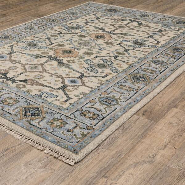 AVERLEY HOME Majestic Ivory/Blue 6 ft. x 9 ft. Border Oriental