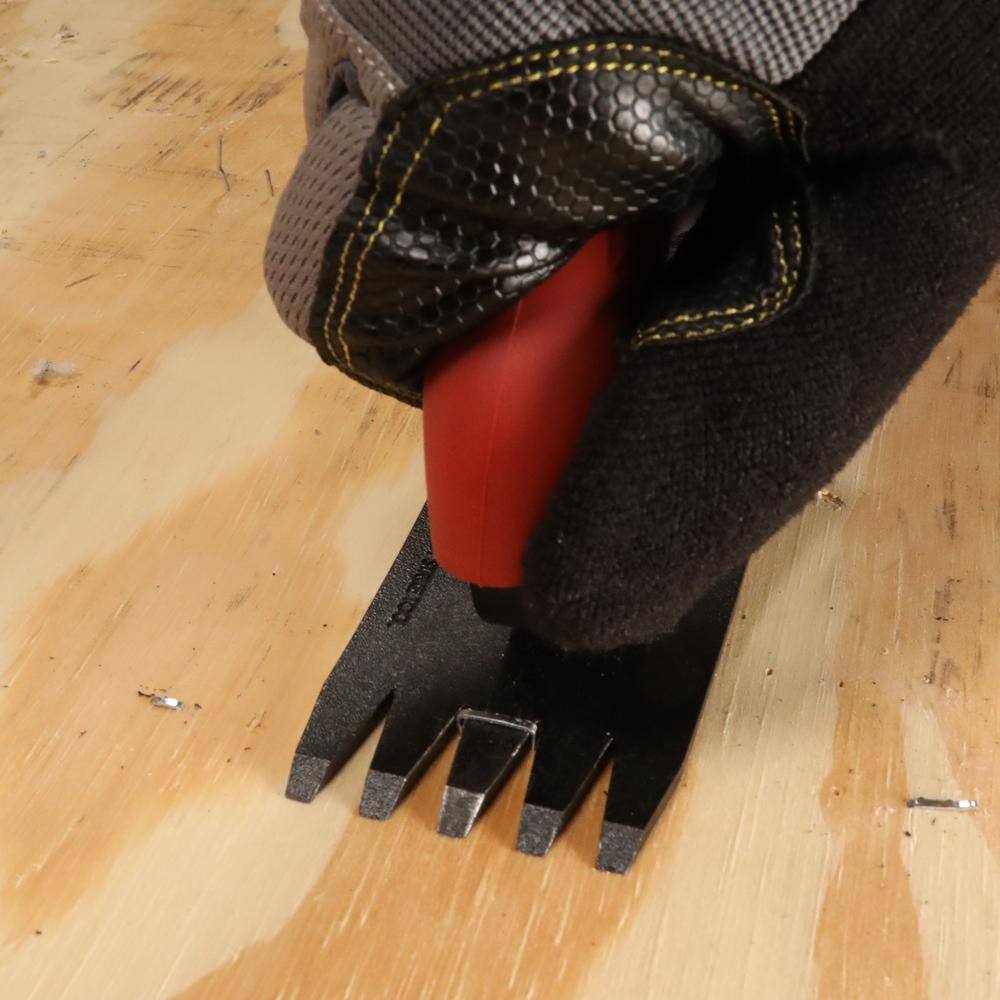 Red and Black Steel Carpet Staple Puller Hand Tool
