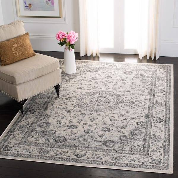 Atlas 3 ft. x 4 ft. Ivory/Beige Traditional Medallion Area Rug