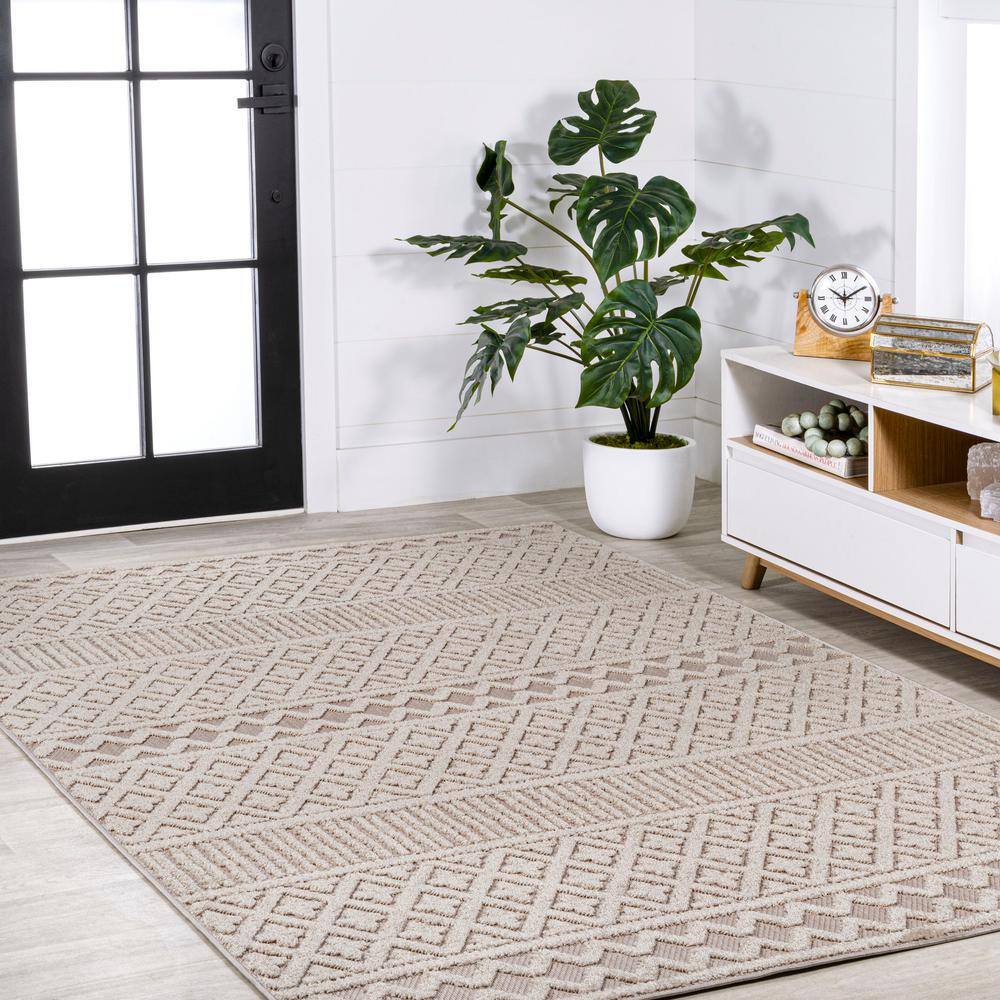 Beige and Gray Geometric Synthetic Indoor/Outdoor Area Rug