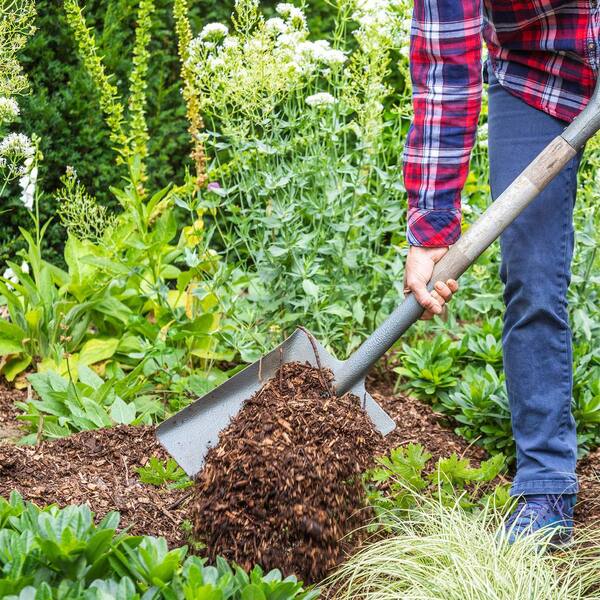 Vigoro 2 cu. ft Brown Pine Wood Bark Nuggets Bagged Mulch 176-11