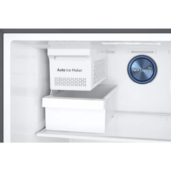Hoogland activering room Samsung 17.6 cu. ft. Top Freezer Refrigerator with FlexZone Freezer in  Stainless, Energy Star, Ice Maker RT18M6215SR - The Home Depot
