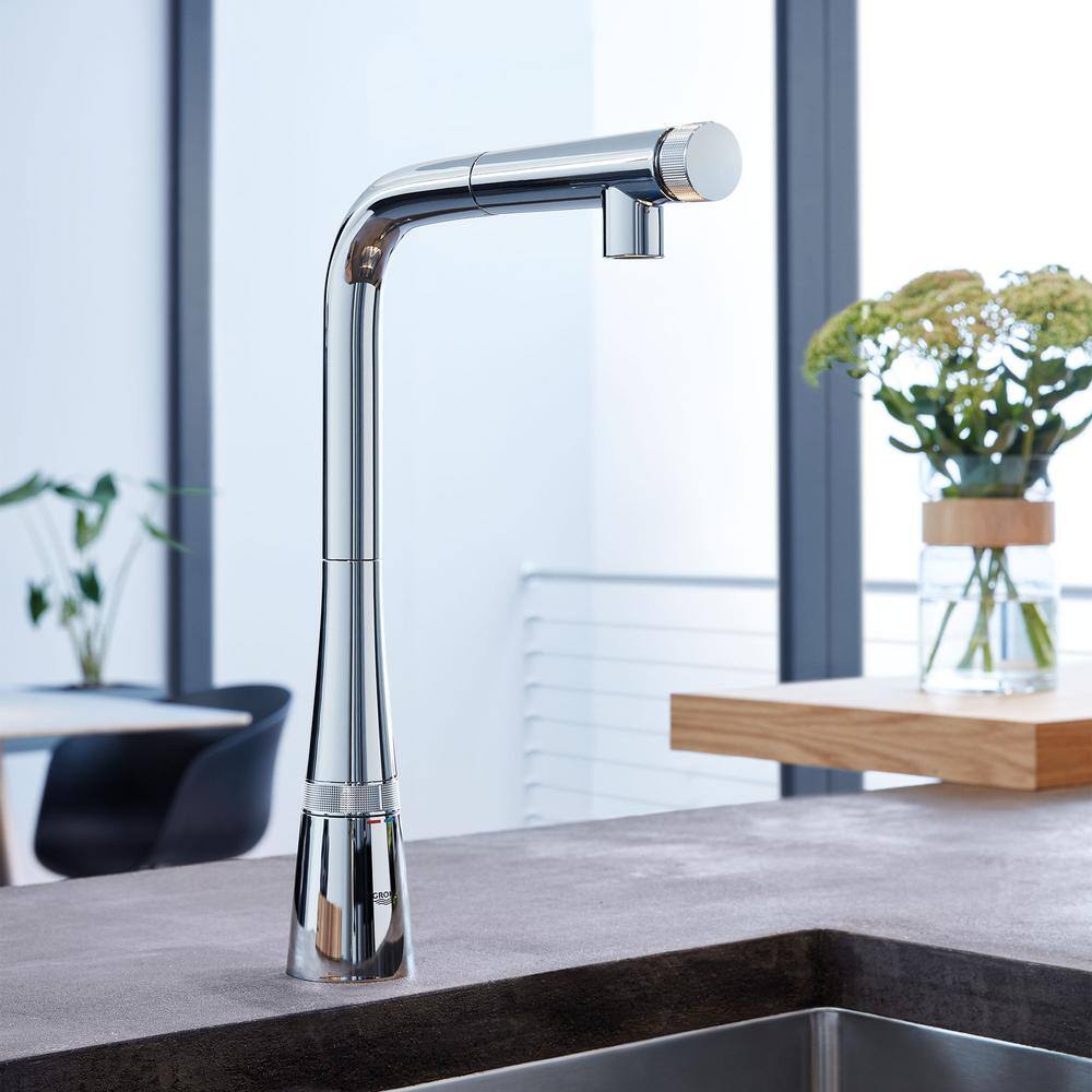 Grohe Zedra Chrome Pull-Out Spray Kitchen Faucet