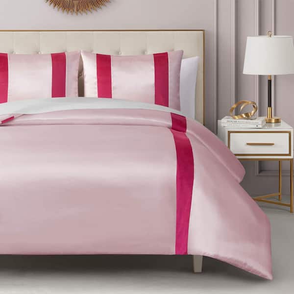 JUICY COUTURE Velvet Stripe on Satin 3-Piece Marshmallow Pink Polyester Full/Queen Duvet Cover Set