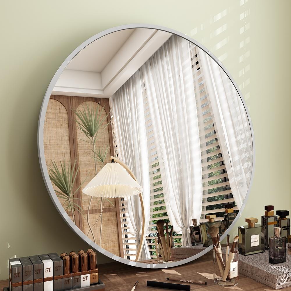 18" Round Silver Aluminum Vanity Mirror with Fog-Free Finish