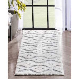 Delia Ares Moroccan Shag Grey 2 ft. 3 in. x 7 ft. 3 in. Runner Area Rug