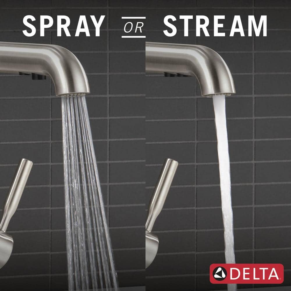 Almari Stainless Steel Pull-Out Kitchen Faucet with Magnetic Docking