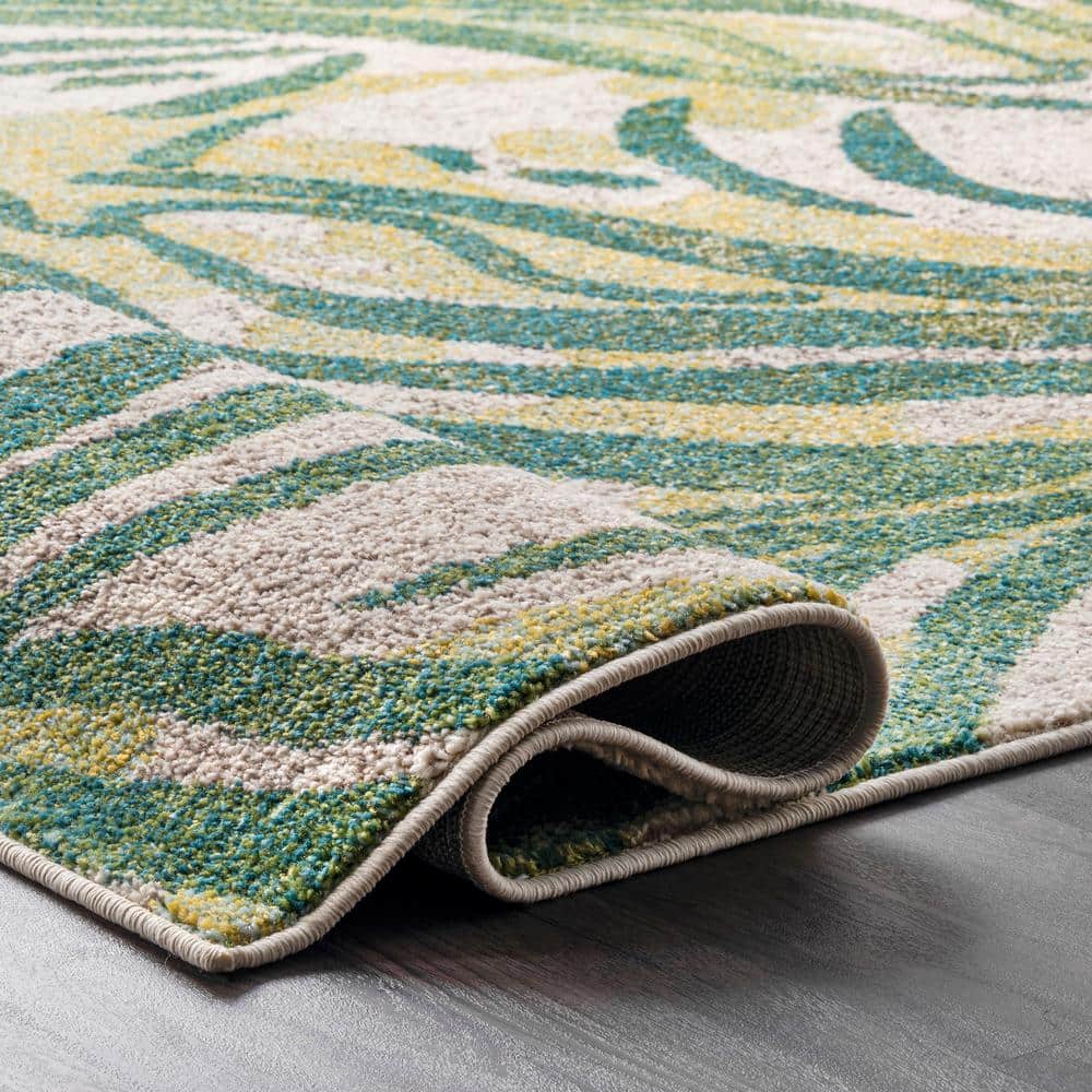 Cali Green and Ivory Floral Synthetic 8' x 11' Area Rug
