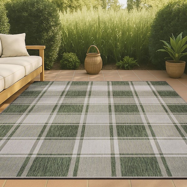 Sabine Traditional Farmhouse Bold Gingham Green/Cream 5 ft. x 8 ft. Indoor/Outdoor Area Rug