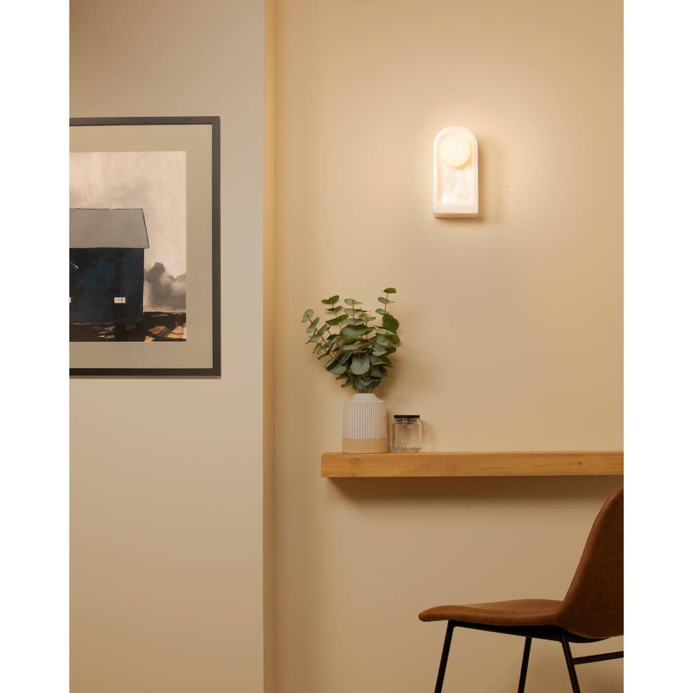 Arcade 9" High Gloss White Ceramic Dimmable Wall Sconce