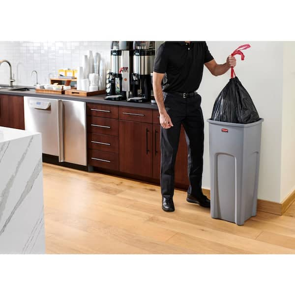 https://images.thdstatic.com/productImages/5a11e158-b185-4343-ab7b-75ed39cf6e8f/svn/rubbermaid-commercial-products-commercial-trash-cans-2143862-3-1f_600.jpg