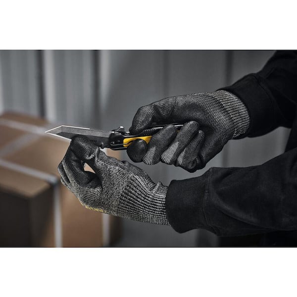 DEWALT - 3.3 in. Tanto Pocket Knife with Quick Flip