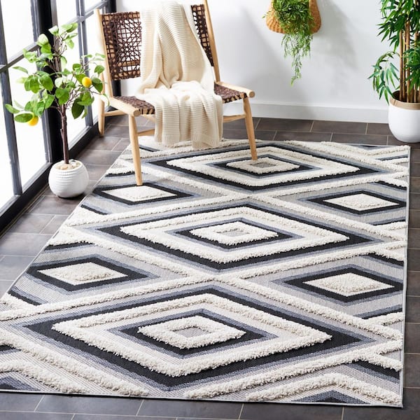 Cottage Ivory/Black 7 ft. x 7 ft. High-Low Diamond Geometric Indoor/Outdoor Square Area Rug
